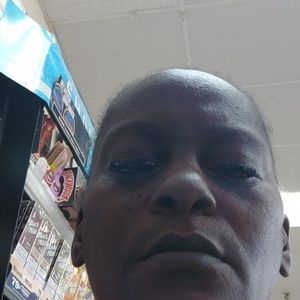 Meet your Posher, Yolanda